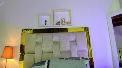 Snapshot of _emily_r chatting on 27, 1, 2025 Isabella online show from 27, 1, 2025