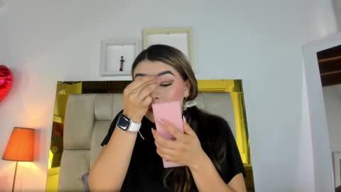 Snapshot of _emily_r chatting on 20, 2, 2025 Isabella online show from 20, 2, 2025