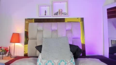 Snapshot of _emily_r chatting on 28, 2, 2025 Isabella online show from 28, 2, 2025