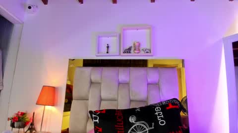 Snapshot of _emily_r chatting on 7, 3, 2025 Isabella online show from 7, 3, 2025