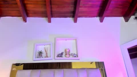 Snapshot of _emily_r chatting on 9, 9, 2025 Isabella online show from 9, 9, 2025