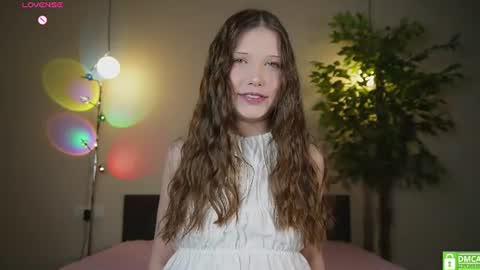 Snapshot of _eva_lee chatting on 31, 7, 2026 Alice online show from 31, 7, 2026