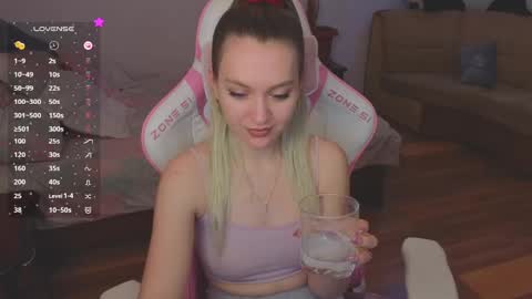 Evie online show from 11, 1, 2025