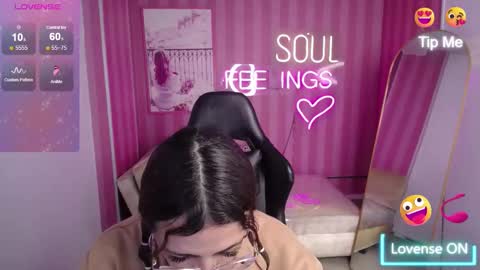 Snapshot of _evoni_b chatting on 14, 9, 2025 evoni online show from 14, 9, 2025