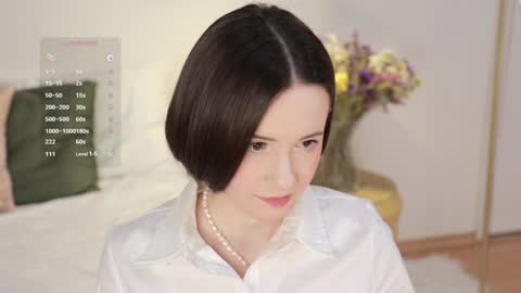 Snapshot of _female_essence_ chatting on 20, 12, 2024 Essie online show from 20, 12, 2024