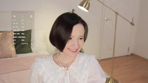 Snapshot of _female_essence_ chatting on 27, 12, 2024 Essie online show from 27, 12, 2024