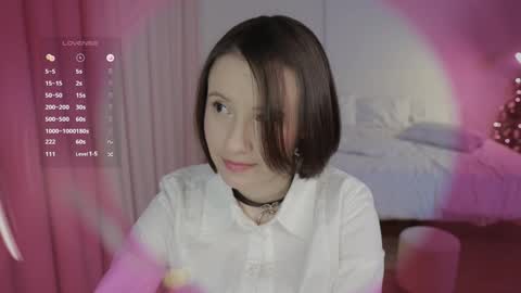 Snapshot of _female_essence_ chatting on 23, 1, 2025 Essie online show from 23, 1, 2025