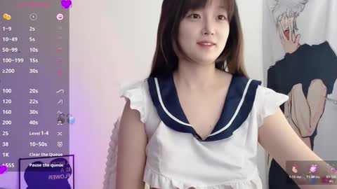 Snapshot of _flipped_ chatting on 23, 11, 2025 Flipped online show from 23, 11, 2025