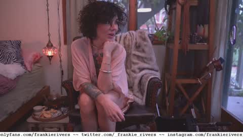 Snapshot of _frankie_rivers chatting on 31, 12, 2024 Frankie Rivers allmylinks online show from 31, 12, 2024