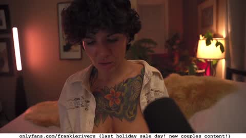 Snapshot of _frankie_rivers chatting on 4, 12, 2025 Frankie Rivers allmylinks online show from 4, 12, 2025