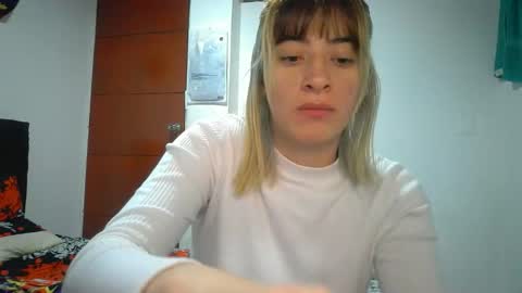 Snapshot of _genesid_dixton chatting on 5, 4, 2026 Mia-foster online show from 5, 4, 2026