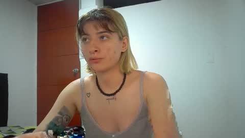 Snapshot of _genesid_dixton chatting on 26, 4, 2026 Mia-foster online show from 26, 4, 2026