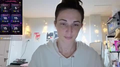 Goddess Aurora online show from 24, 11, 2025