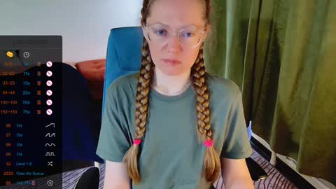 Snapshot of _goldilocks__ chatting on 12, 9, 2025 _goldilocks__ online show from 12, 9, 2025