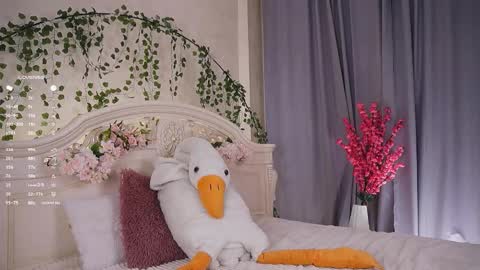 Milly online show from 25, 9, 2025