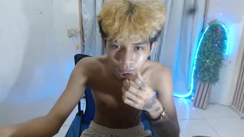 Snapshot of _guison chatting on 18, 10, 2025 _guison online show from 18, 10, 2025