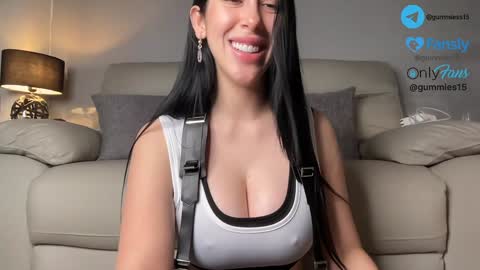 Snapshot of _gummies15 chatting on 11, 3, 2026 sara online show from 11, 3, 2026