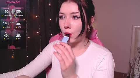 Tori online show from 6, 3, 2025