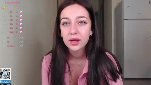 Snapshot of _halllseyyy_ chatting on 17, 9, 2025 Hi everybody my name is Halsey online show from 17, 9, 2025