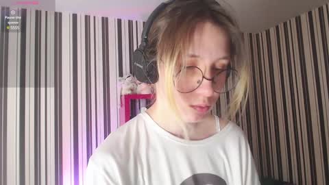 Hannaolotl online show from 5, 1, 2025