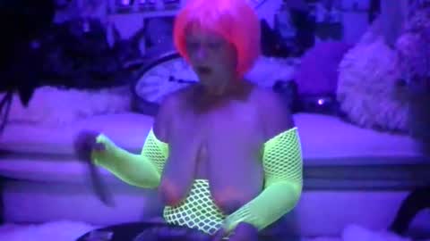 Snapshot of _hitgirly_ chatting on 4, 3, 2026 _hitgirly_ online show from 4, 3, 2026