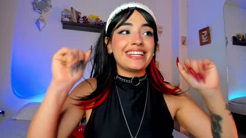 Snapshot of _hotpink chatting on 7, 1, 2025 Jenn  online show from 7, 1, 2025