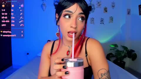 Snapshot of _hotpink chatting on 27, 2, 2025 Jenn  online show from 27, 2, 2025