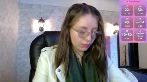Snapshot of _isaabellaa chatting on 5, 11, 2025 Isa online show from 5, 11, 2025