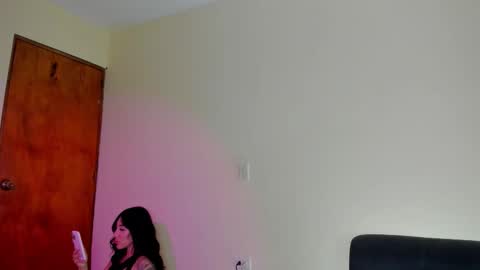 Snapshot of _isabella99_ chatting on 23, 10, 2025 Isabella online show from 23, 10, 2025