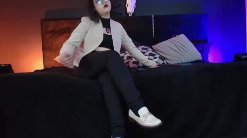 Miss Jade online show from 25, 10, 2025