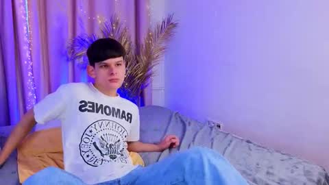 Snapshot of _jamesgray_ chatting on 18, 2, 2026 James online show from 18, 2, 2026