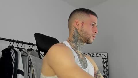 Snapshot of _jamesleandros chatting on 17, 10, 2025 jeison online show from 17, 10, 2025