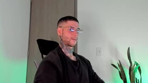 Snapshot of _jamesleandros chatting on 28, 2, 2026 jeison online show from 28, 2, 2026