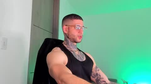 Snapshot of _jamesleandros chatting on 28, 3, 2026 jeison online show from 28, 3, 2026