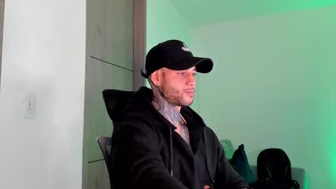 Snapshot of _jamesleandros chatting on 1, 4, 2026 jeison online show from 1, 4, 2026