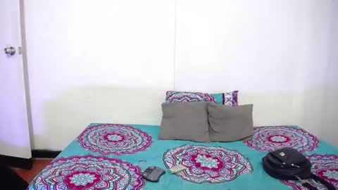 Snapshot of _joanne_and_oliver_ chatting on 20, 12, 2025 Joanne Oliver online show from 20, 12, 2025