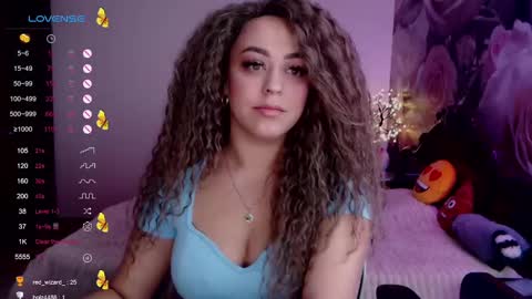 _just_a_queen_3 online show from 12, 12, 2024