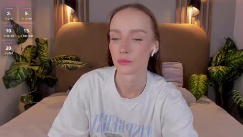 Snapshot of _k2__ chatting on 11, 11, 2025 Kira online show from 11, 11, 2025