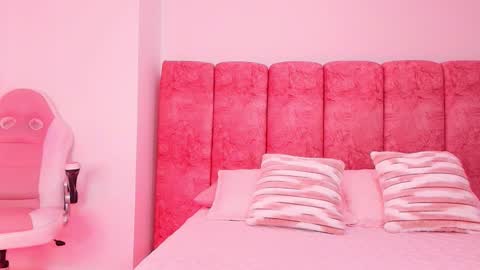 Kendall online show from 7, 11, 2025