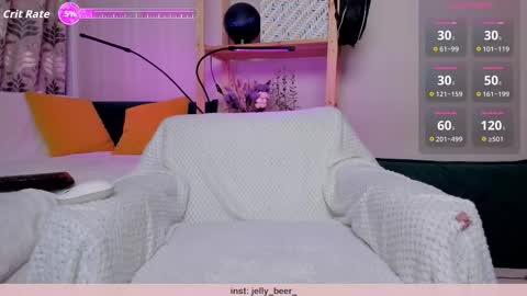 Snapshot of _kiki_pie chatting on 25, 11, 2025 Kiara 0100 - 0700 UTC almost every day online show from 25, 11, 2025