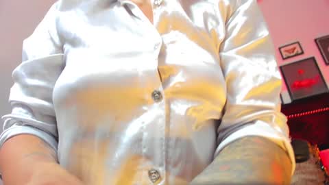 Snapshot of _kiramoon__ chatting on 18, 1, 2025 Kiraaaa 0 online show from 18, 1, 2025