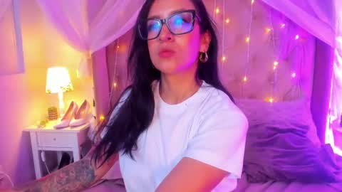 Snapshot of _kiramoon__ chatting on 24, 2, 2025 Kiraaaa 0 online show from 24, 2, 2025