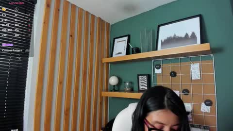 Snapshot of _kiramoon__ chatting on 14, 12, 2025 Kiraaaa 0 online show from 14, 12, 2025