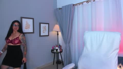 Kiraaaa 0 online show from 2, 2, 2026