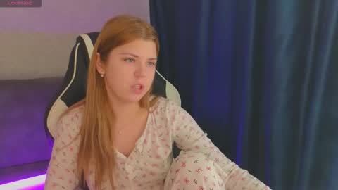 Molly   Emily online show from 19, 10, 2025