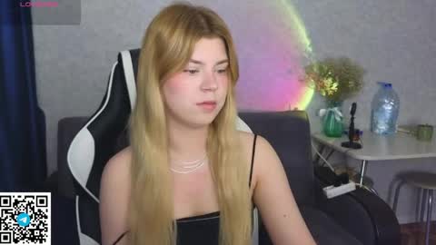 Molly   Emily online show from 19, 4, 2026