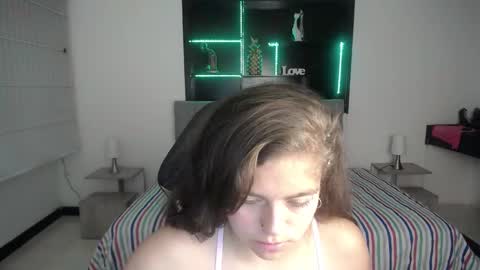 _kitten_1 online show from 4, 1, 2025