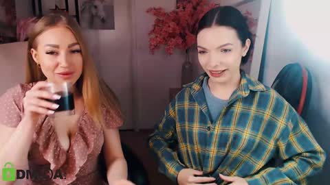 Snapshot of _kittyboo chatting on 6, 2, 2025 Aleksa online show from 6, 2, 2025