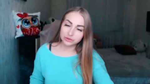 Snapshot of _kittyboo chatting on 1, 12, 2025 Aleksa online show from 1, 12, 2025