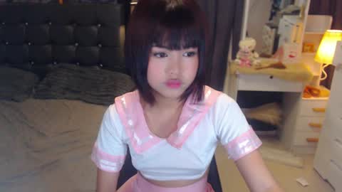 Snapshot of _kittyk7 chatting on 2, 4, 2026 bugrang online show from 2, 4, 2026